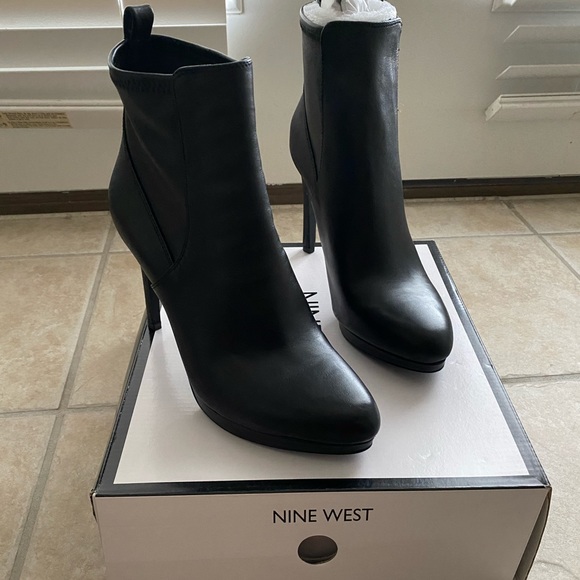 Nine West Shoes - Nine West ankle boot - never worn